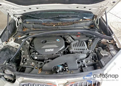 2017 BMW X1 xDrive28I z USA, uszkodzony, nr VIN WBXHT3Z31H4A54622